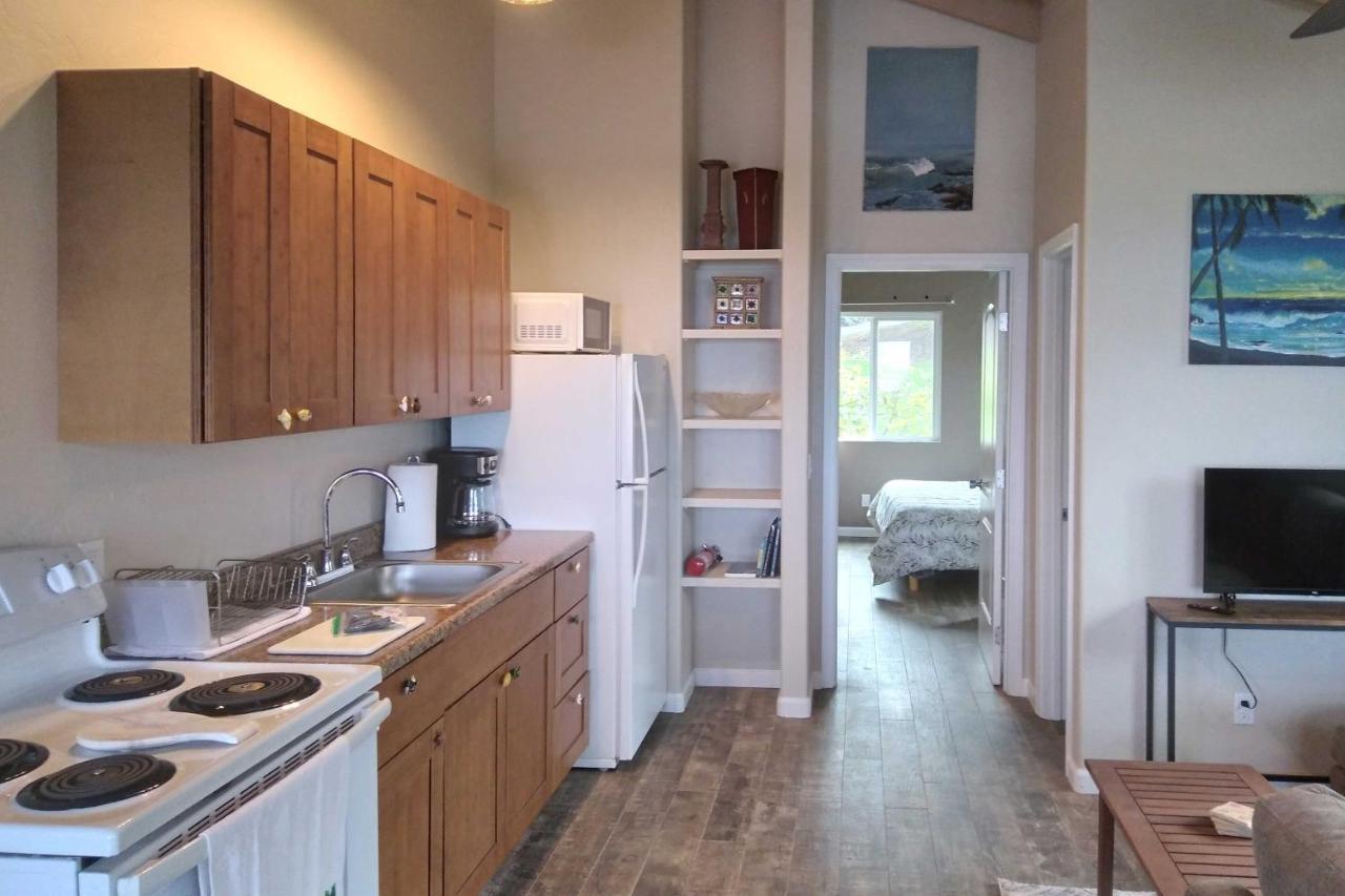 Hillside Less Than 3 Miles To Beaches! * Kailua-Kona